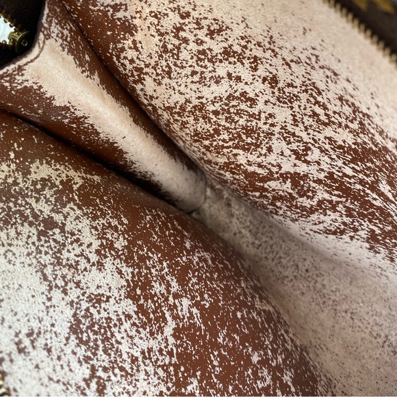 Louis Vuitton | Poche Toilette NM - Picture 11 of 11